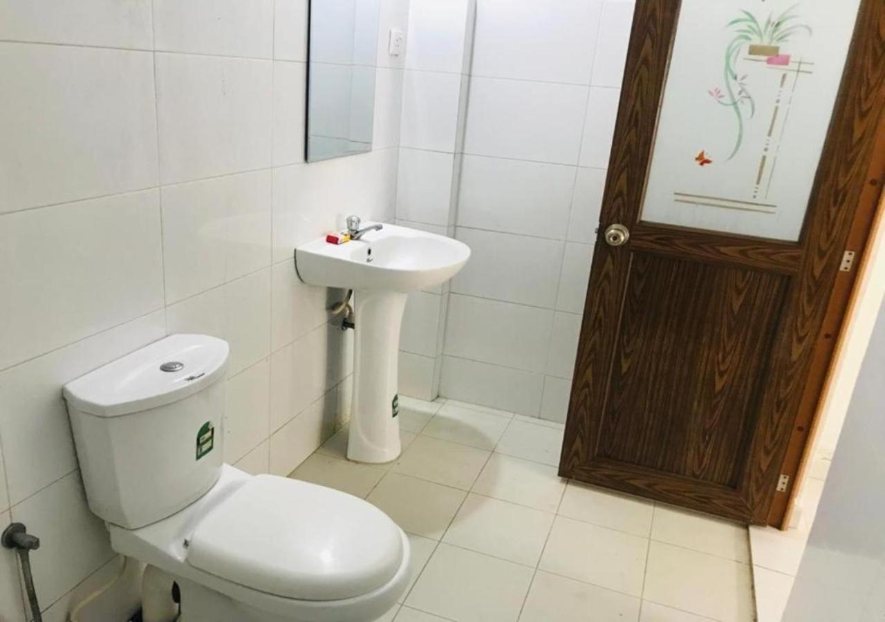 Villa 64 Katunayaka Εξωτερικό φωτογραφία